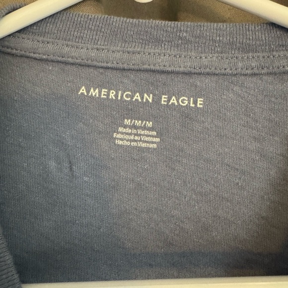 American Eagle Crop Top - Picture 2 of 2